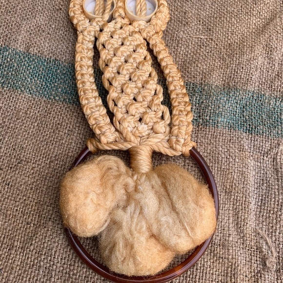 Vintage Macrame Wall Hanging Owl Mid Century - Picture 3 of 3